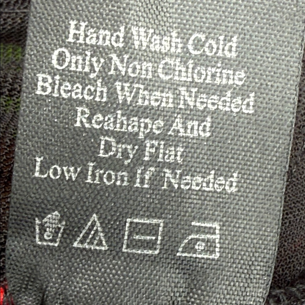 T&W Designs Black and Red Patterned Blazer Size S - Picture 8 of 9